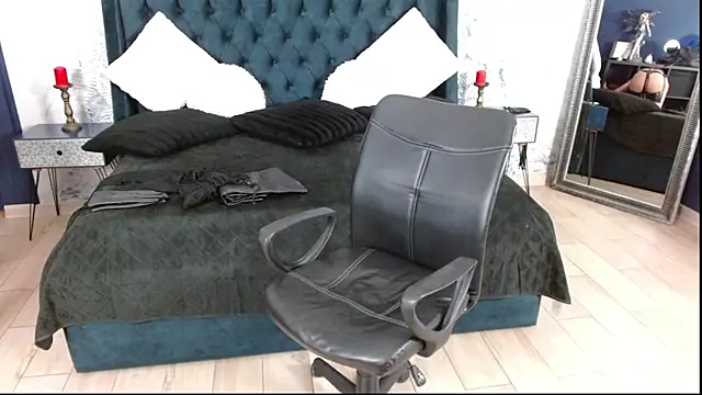 AlexiaKendall online show from 12.29.24