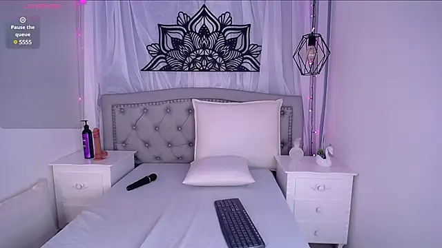 Ariana ceballos online show from 02.13.25