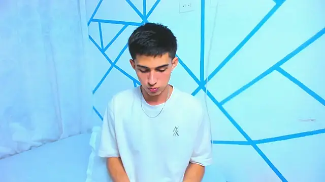 liam scott77 online show from 11.02.25