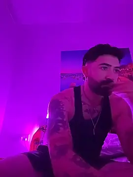 Snapshot of Goosebumps_21 chatting on 12.18.25 Goosebumps 21 online show from 12.18.25