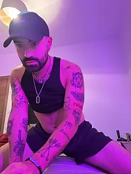 Snapshot of Goosebumps_21 chatting on 12.19.25 Goosebumps 21 online show from 12.19.25