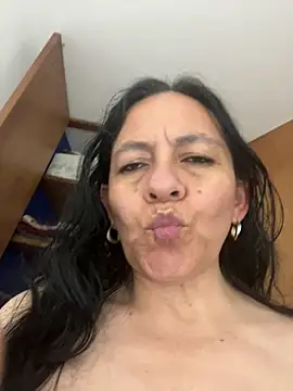 Snapshot of Freya_Artemisa chatting on 02.27.25 Freya Artemisa online show from 02.27.25