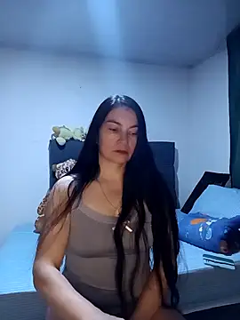 renata hot1 online show from 11.23.25