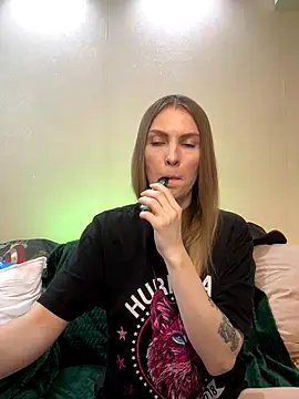 RachelBelI online show from 12.05.24