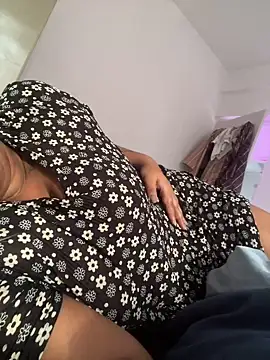 fantacygirl  online show from 02.23.25