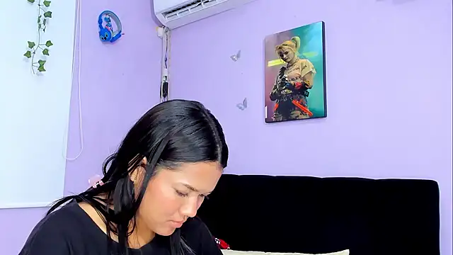 sara mendez2 online show from 12.21.24