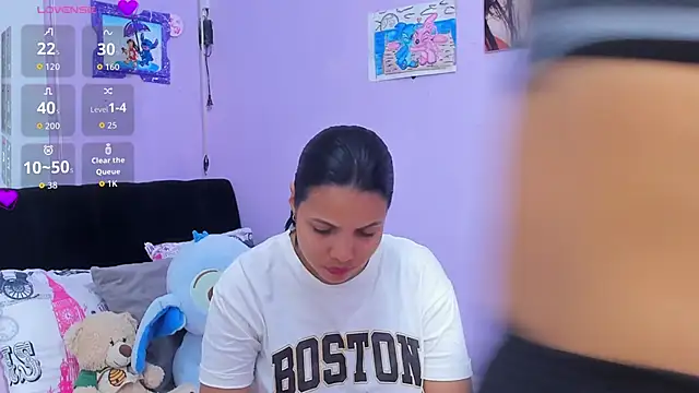 Snapshot of sara_mendez2 chatting on 09.18.25 sara mendez2 online show from 09.18.25