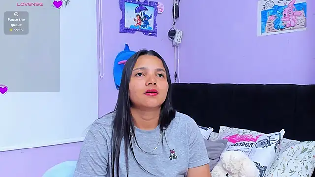 Snapshot of sara_mendez2 chatting on 10.09.25 sara mendez2 online show from 10.09.25