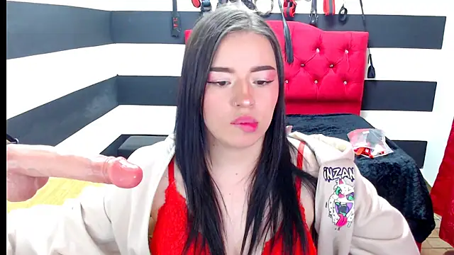 Snapshot of Marian_Ran chatting on 01.07.25 Marian Ran online show from 01.07.25