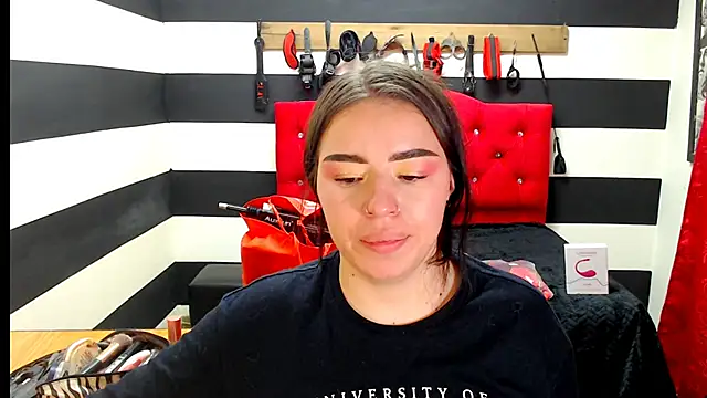 Snapshot of Marian_Ran chatting on 01.09.25 Marian Ran online show from 01.09.25