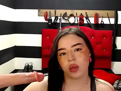 Snapshot of Marian_Ran chatting on 01.31.25 Marian Ran online show from 01.31.25