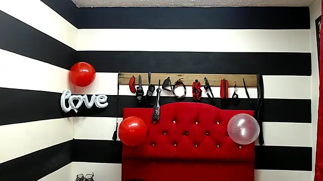 Snapshot of Marian_Ran chatting on 02.14.25 Marian Ran online show from 02.14.25