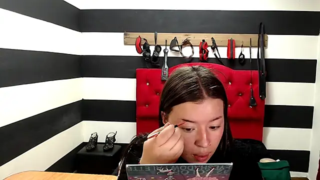 Snapshot of Marian_Ran chatting on 03.07.25 Marian Ran online show from 03.07.25