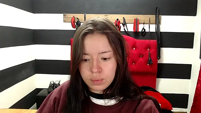 Snapshot of Marian_Ran chatting on 03.10.25 Marian Ran online show from 03.10.25