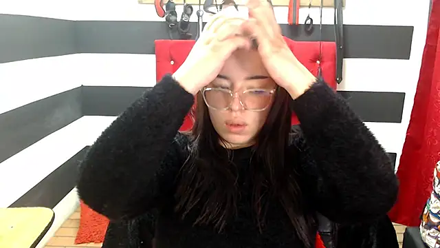 Snapshot of Marian_Ran chatting on 03.11.25 Marian Ran online show from 03.11.25