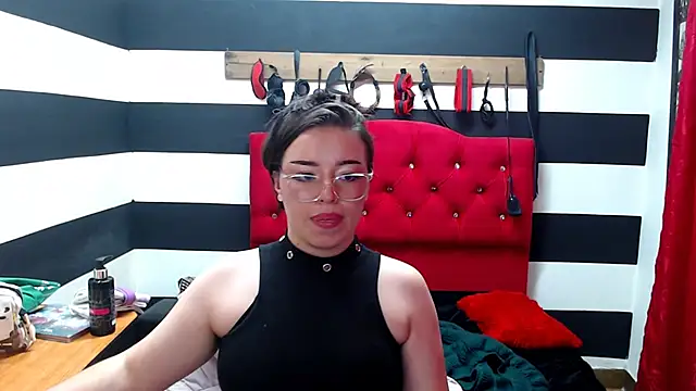 Snapshot of Marian_Ran chatting on 03.13.25 Marian Ran online show from 03.13.25