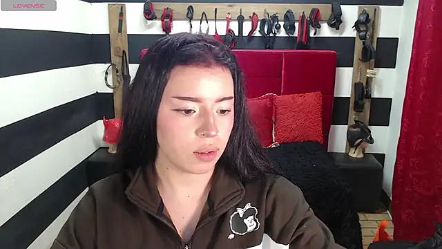 Snapshot of Marian_Ran chatting on 09.15.25 Marian Ran online show from 09.15.25