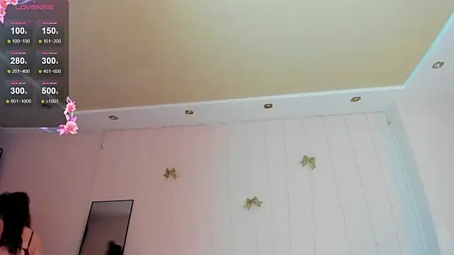 May Flower online show from 02.08.26