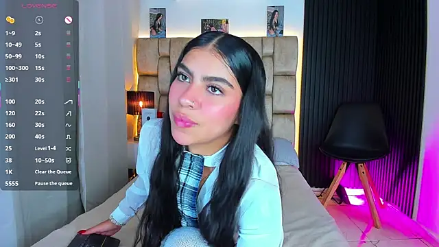 little sophie18 online show from 01.31.26