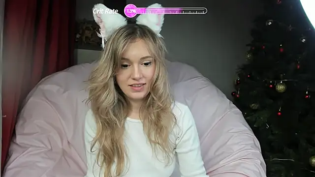 foxy blond online show from 12.24.24