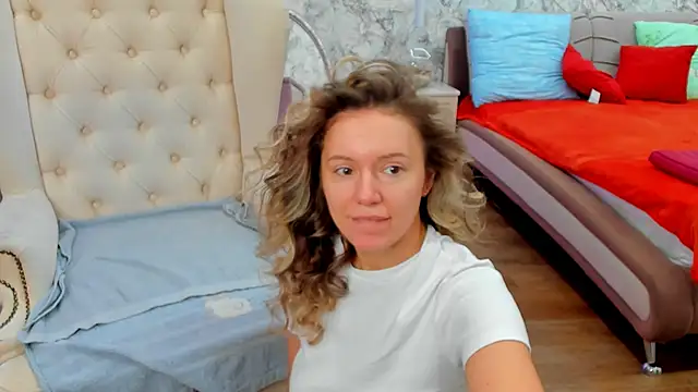 foxy blond online show from 02.27.26