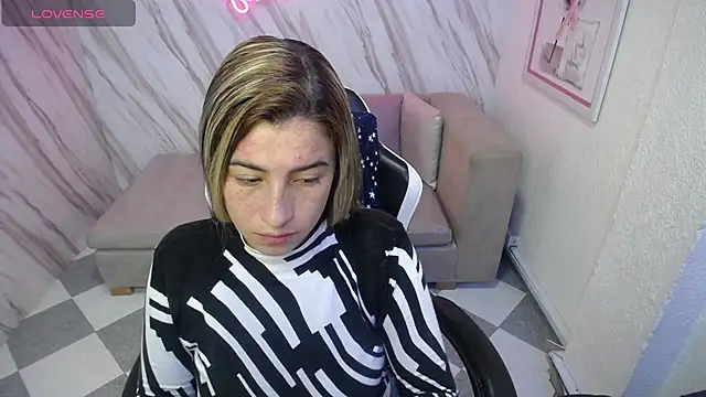 Valerie b online show from 01.11.25