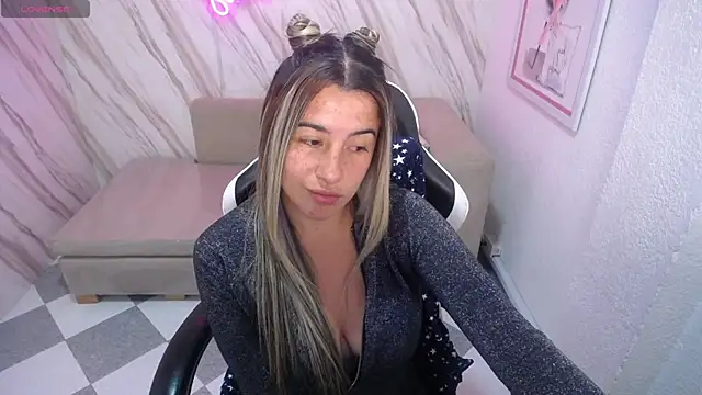 Valerie b online show from 02.18.25