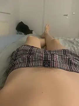 Snapshot of Nio-5 chatting on 01.19.25 Nio-5 online show from 01.19.25