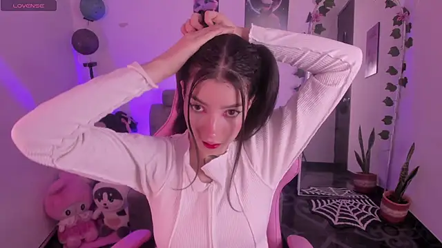 cami mila9 online show from 10.16.25