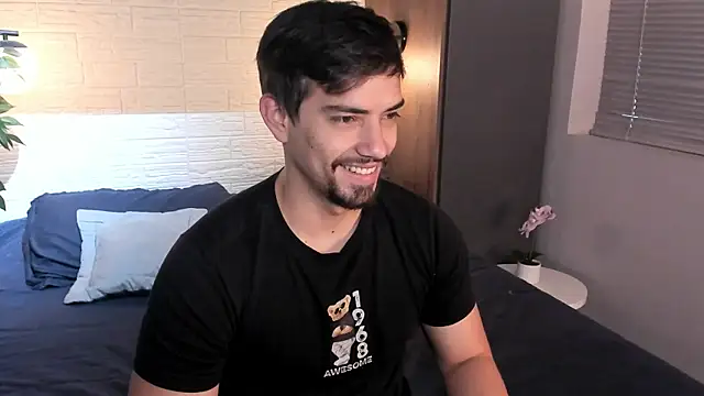 Snapshot of Ian_Daviz chatting on 09.19.25 Ian Daviz online show from 09.19.25