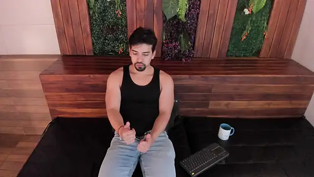 Snapshot of Ian_Daviz chatting on 09.20.25 Ian Daviz online show from 09.20.25