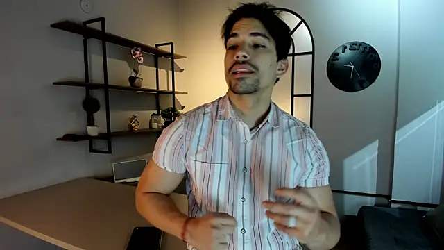 Snapshot of Ian_Daviz chatting on 09.26.25 Ian Daviz online show from 09.26.25