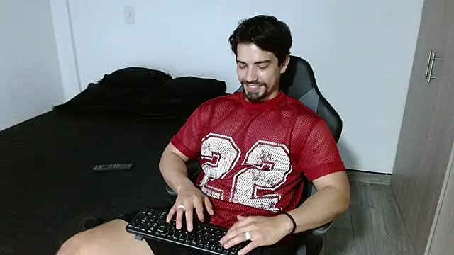 Ian Daviz online show from 11.18.25