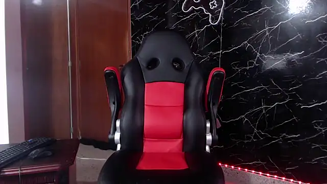 Snapshot of maty_hardx chatting on 02.03.25 maty hardx online show from 02.03.25