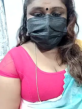 Snapshot of simran21 chatting on 12.15.24 simran21 online show from 12.15.24