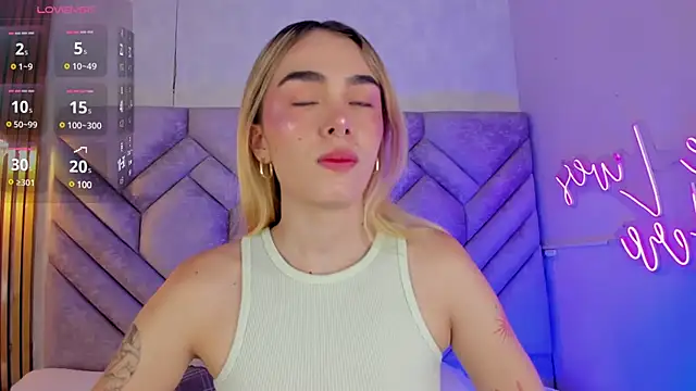 Lucy Vega online show from 12.24.24