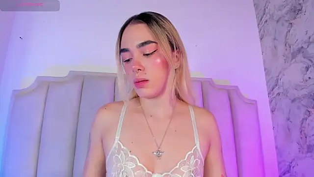 Lucy Vega online show from 01.14.25