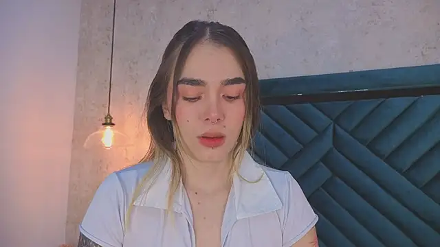 Lucy Vega online show from 09.13.25