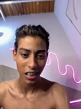 Mauuu18 online show from 02.16.25