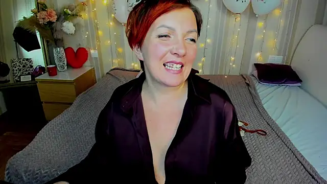 Snapshot of Katherine_Fox chatting on 02.15.25 Katherine Fox online show from 02.15.25
