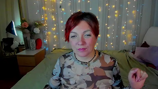 Snapshot of Katherine_Fox chatting on 03.13.25 Katherine Fox online show from 03.13.25