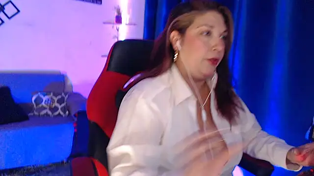 Snapshot of Scarlette_thoms chatting on 10.11.25 Scarlette thoms online show from 10.11.25