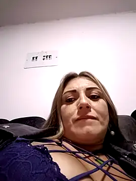 Isabellaa Garcia  online show from 02.22.25