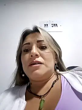 Isabellaa Garcia  online show from 03.19.25