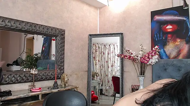 MissJuliax online show from 12.11.24