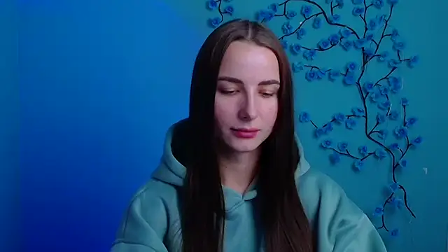 Eva Janee online show from 12.22.25