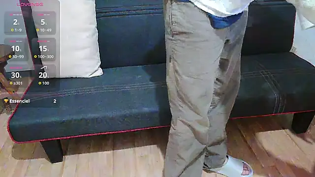 Snapshot of vesty27 chatting on 05.19.26 vesty27 online show from 05.19.26