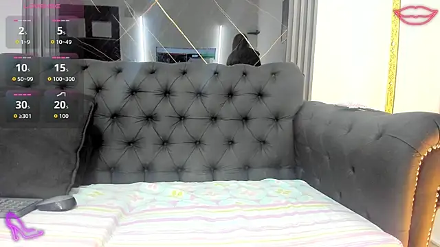 EvaaLovia1 online show from 09.18.25