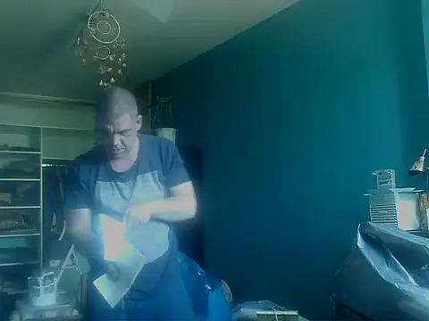 YouWantMe666 online show from 10.04.25