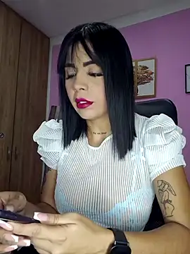 Snapshot of Tamyjenkins1 chatting on 10.23.25 Tamyjenkins1 online show from 10.23.25